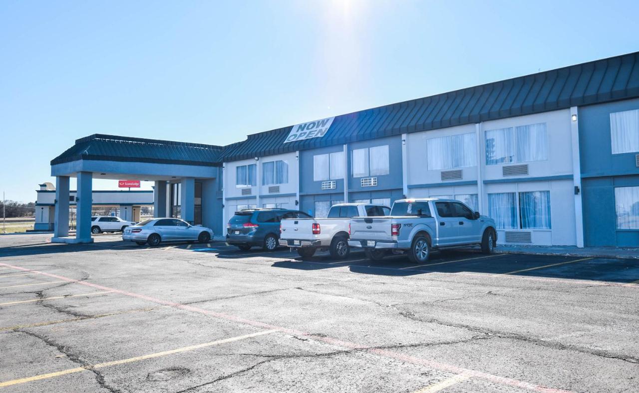 Quality Inn & Suites Sulphur Springs Eksteriør billede