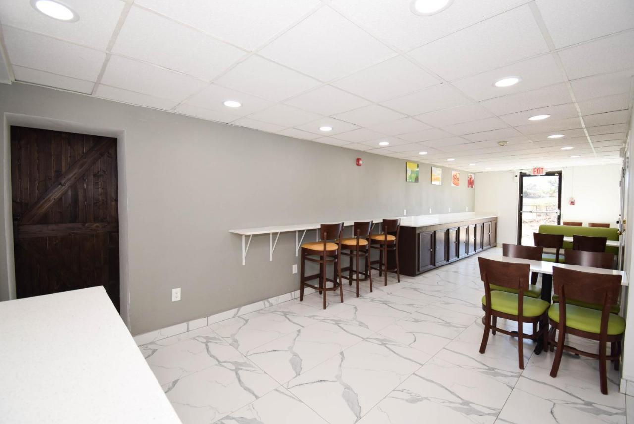Quality Inn & Suites Sulphur Springs Eksteriør billede