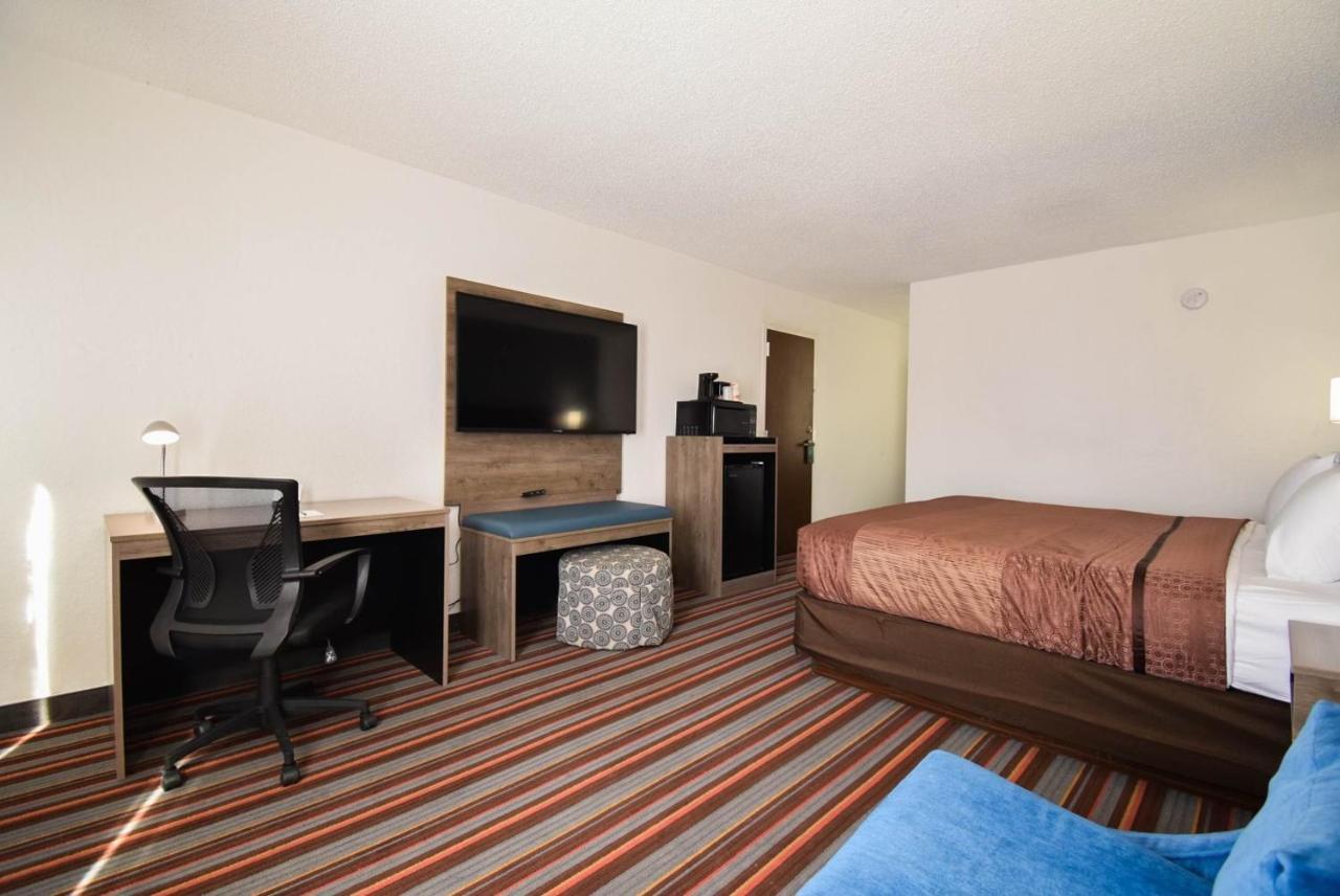 Quality Inn & Suites Sulphur Springs Eksteriør billede