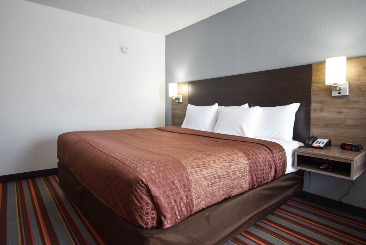 Quality Inn & Suites Sulphur Springs Eksteriør billede