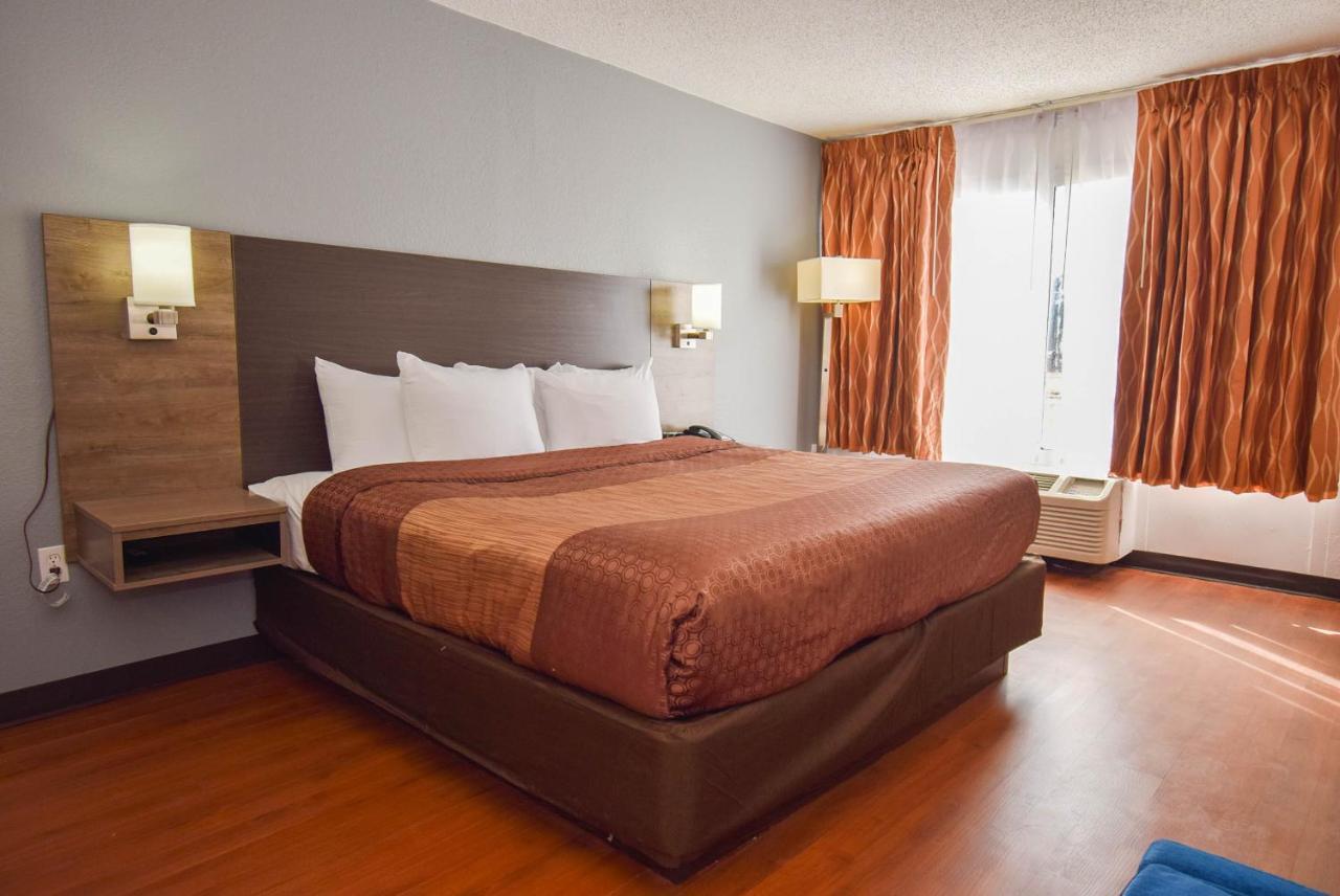 Quality Inn & Suites Sulphur Springs Eksteriør billede
