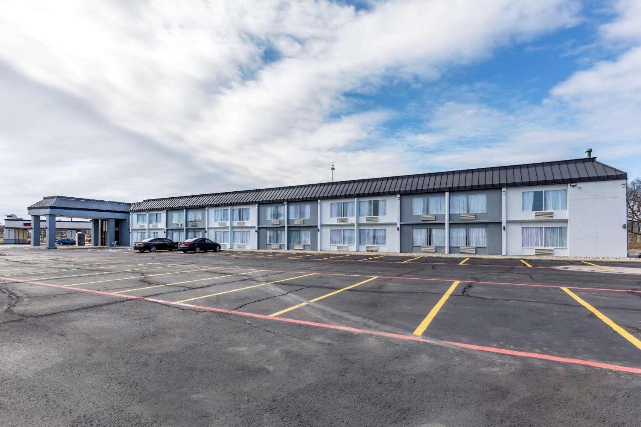 Quality Inn & Suites Sulphur Springs Eksteriør billede