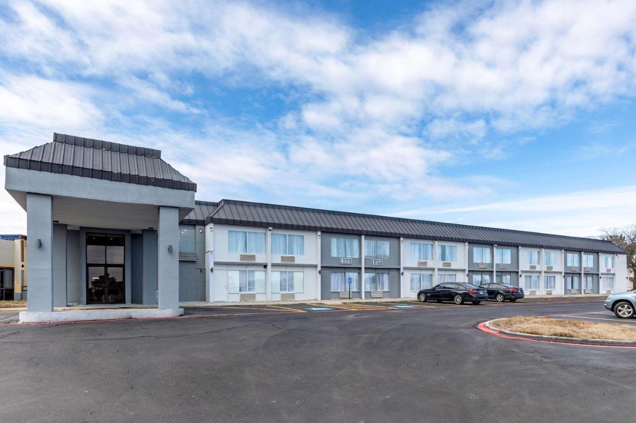 Quality Inn & Suites Sulphur Springs Eksteriør billede