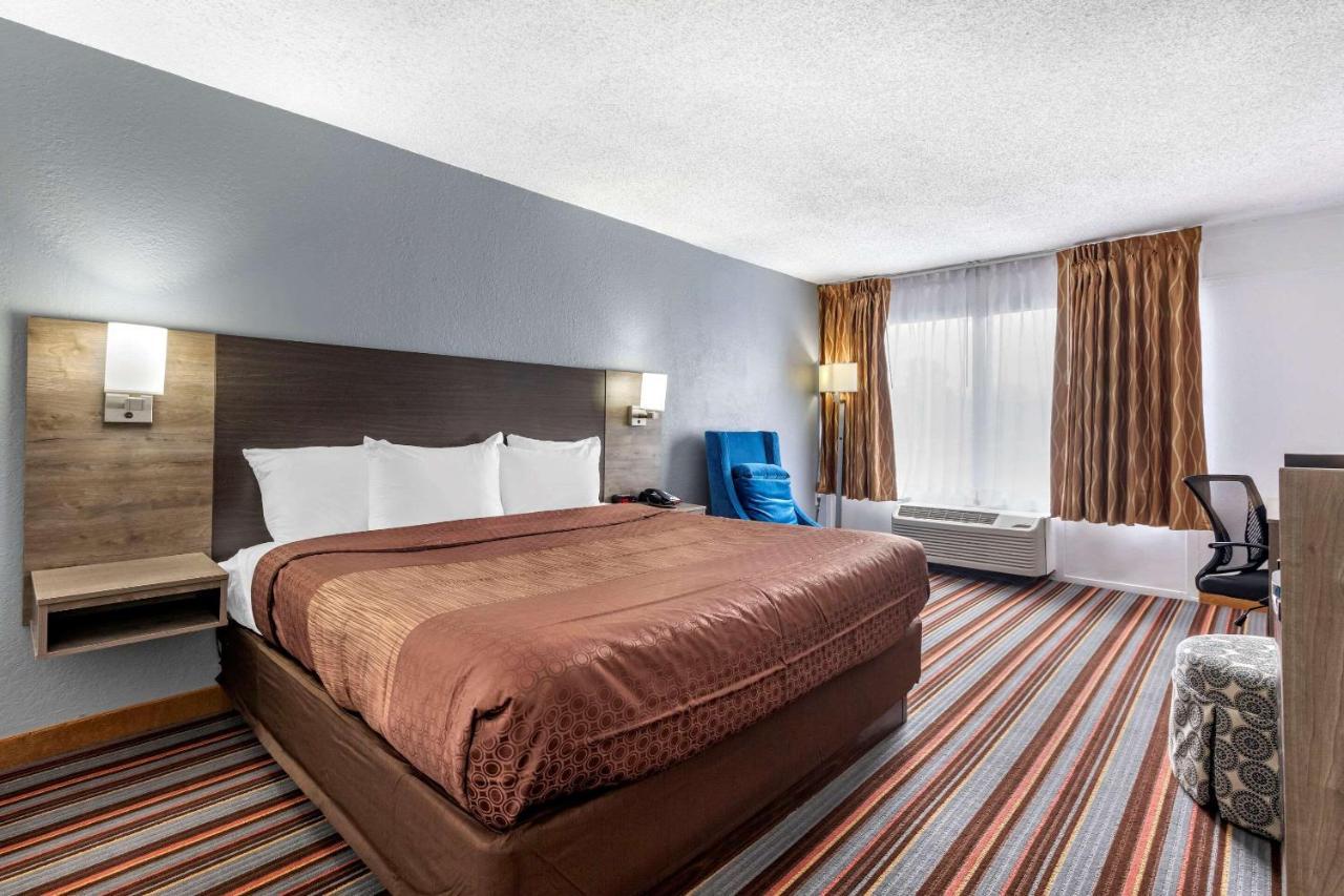 Quality Inn & Suites Sulphur Springs Eksteriør billede