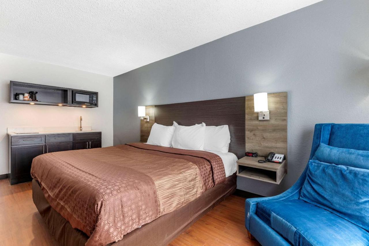 Quality Inn & Suites Sulphur Springs Eksteriør billede