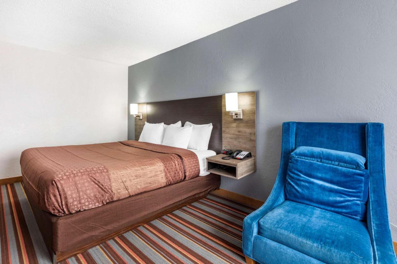 Quality Inn & Suites Sulphur Springs Eksteriør billede
