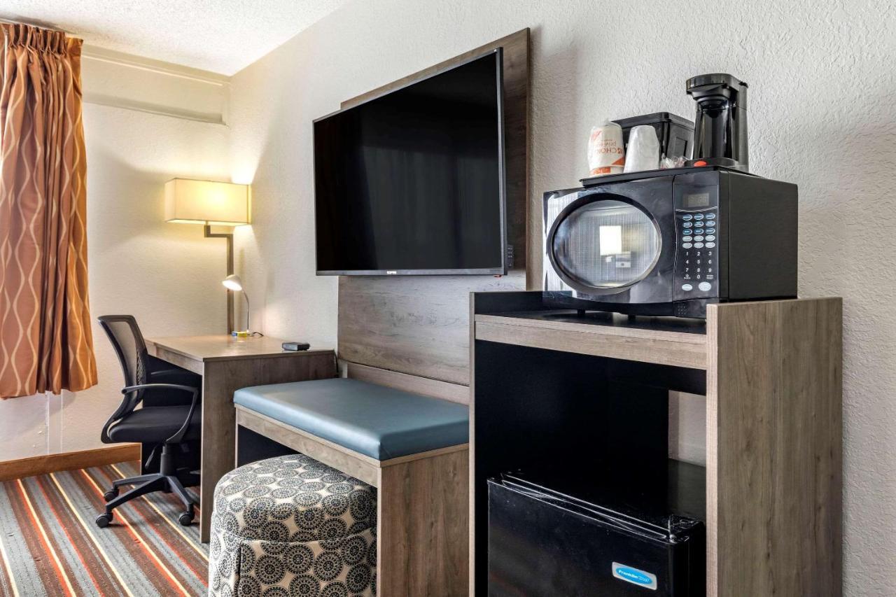 Quality Inn & Suites Sulphur Springs Eksteriør billede