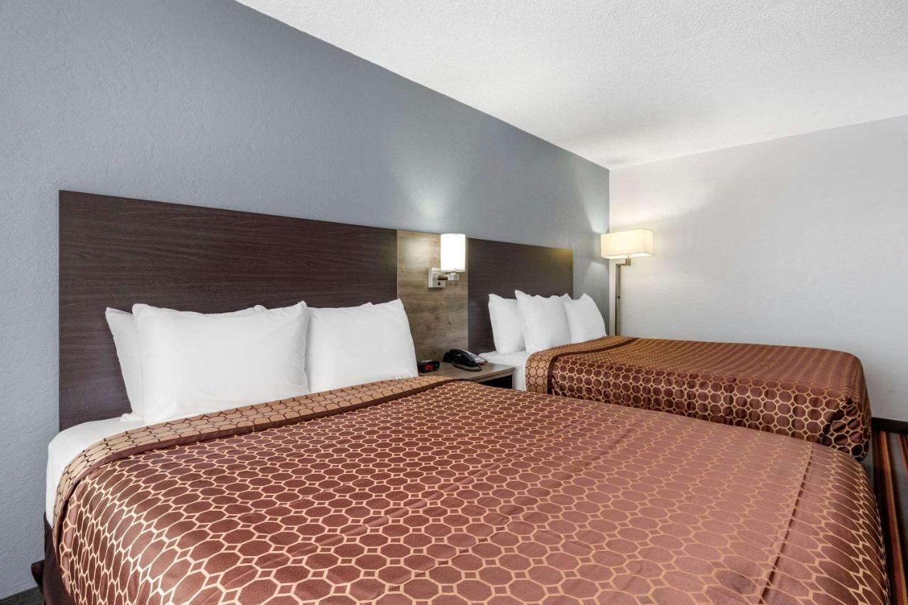 Quality Inn & Suites Sulphur Springs Eksteriør billede